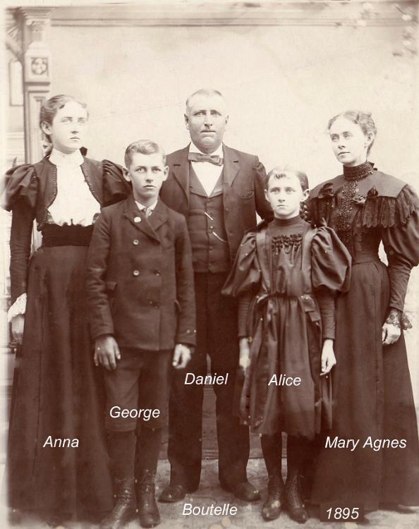 Daniel Boutell (1856-1935) and family 1895