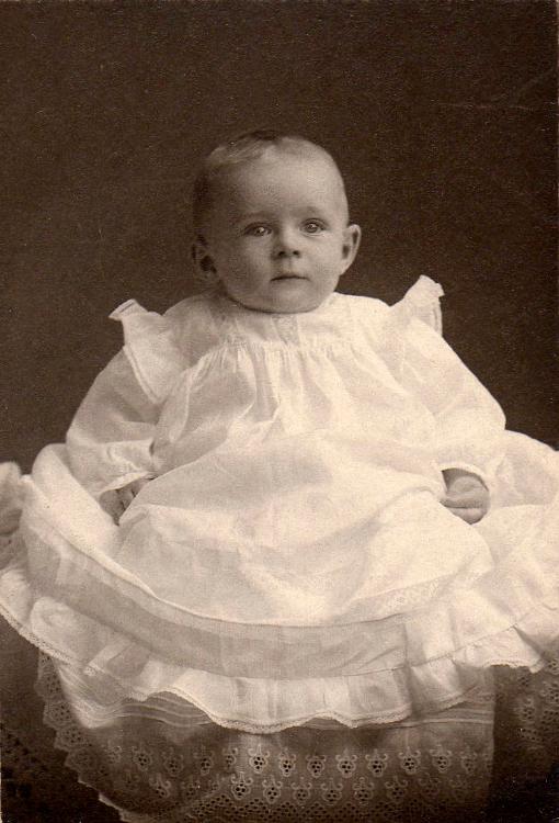 Dorothy Bunline (1905-1996) Dec 1905